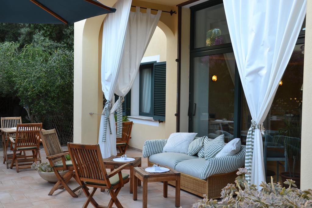Hotel Villa Del Parco La Maddalena  Exteriér fotografie