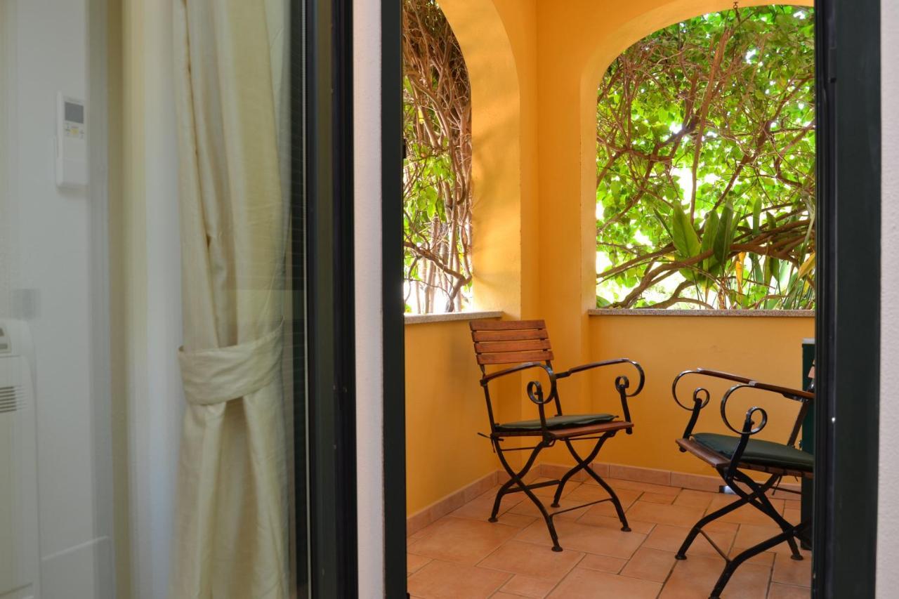 Hotel Villa Del Parco La Maddalena  Pokoj fotografie