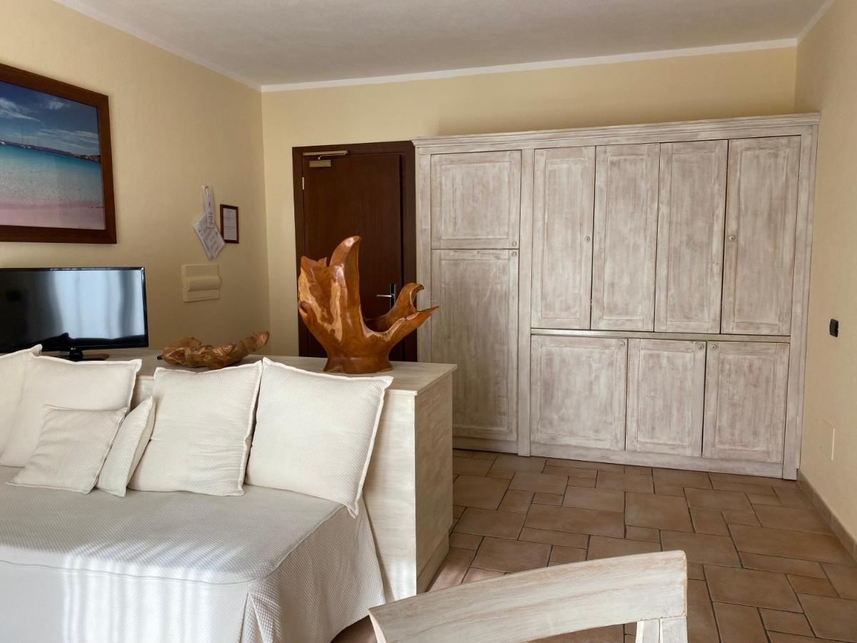 Hotel Villa Del Parco La Maddalena  Exteriér fotografie