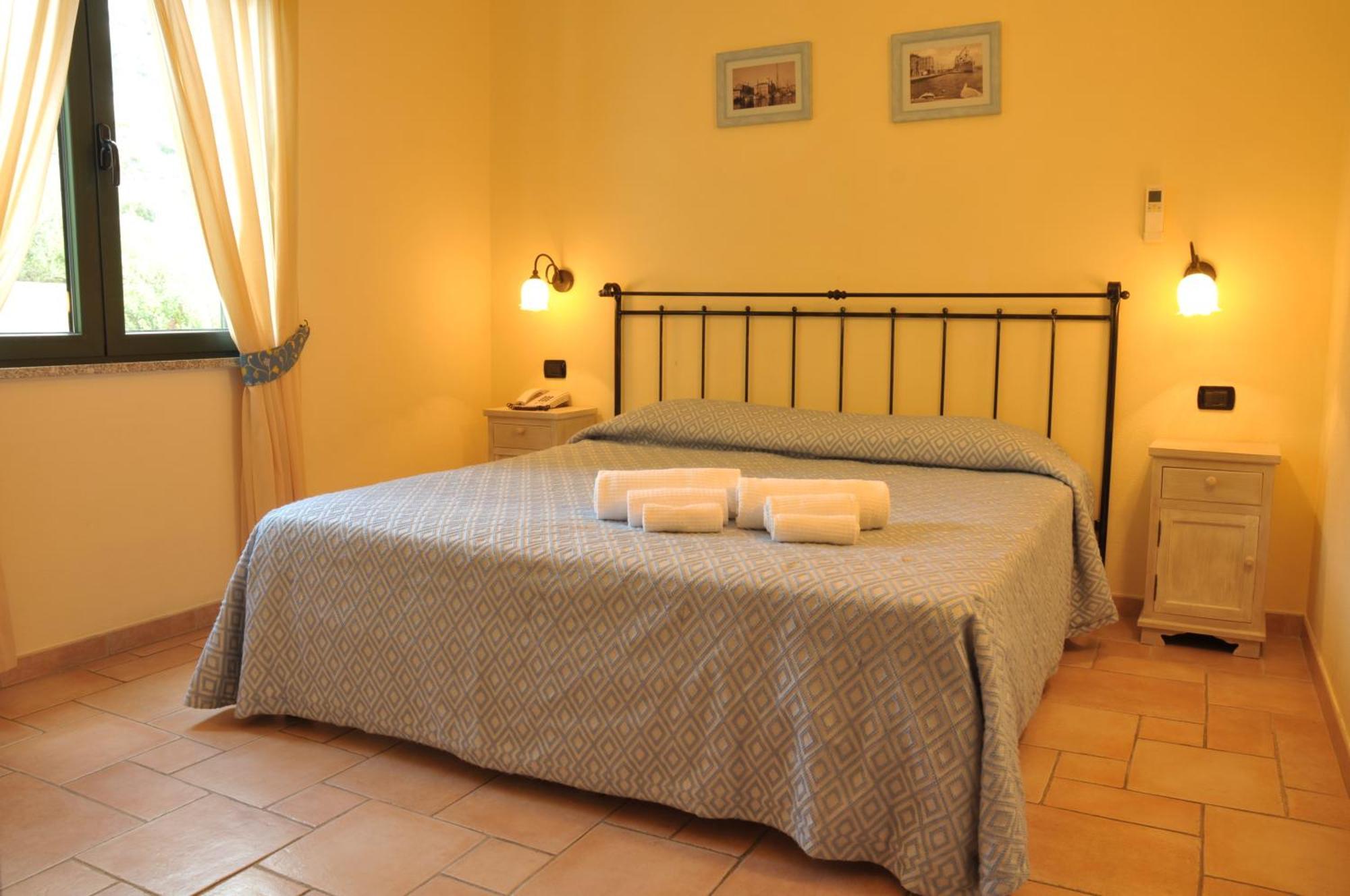 Hotel Villa Del Parco La Maddalena  Exteriér fotografie