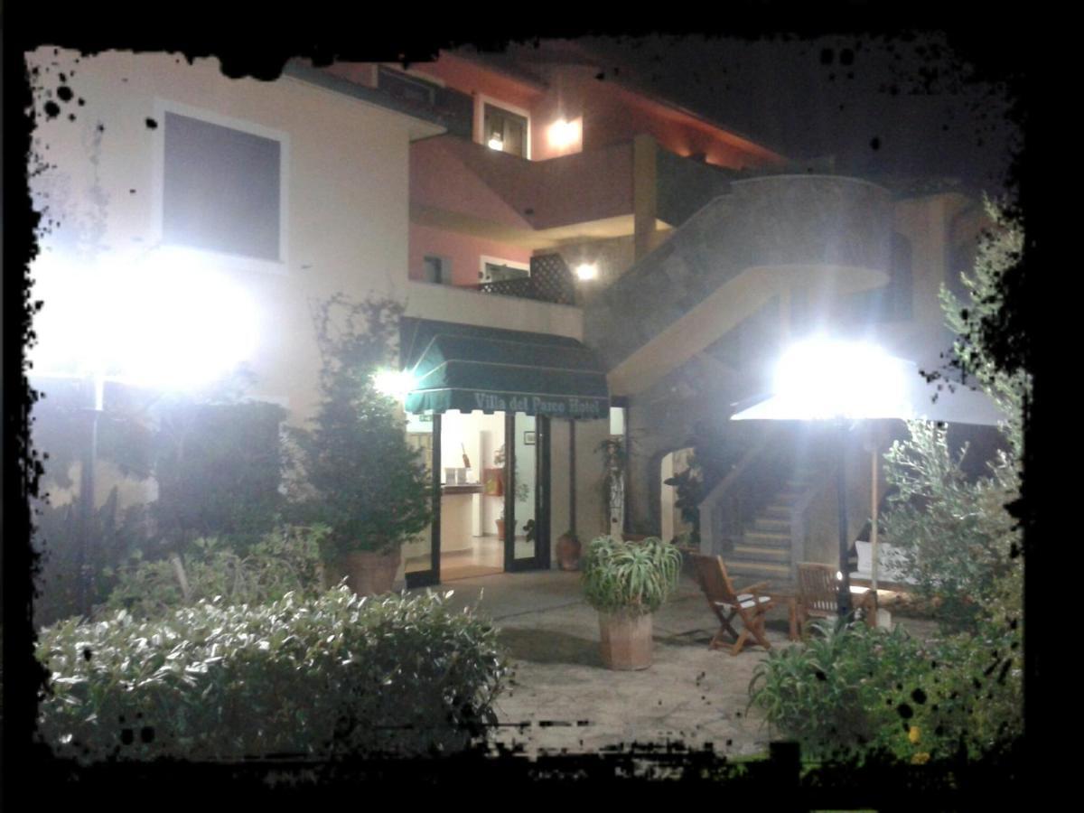 Hotel Villa Del Parco La Maddalena  Exteriér fotografie